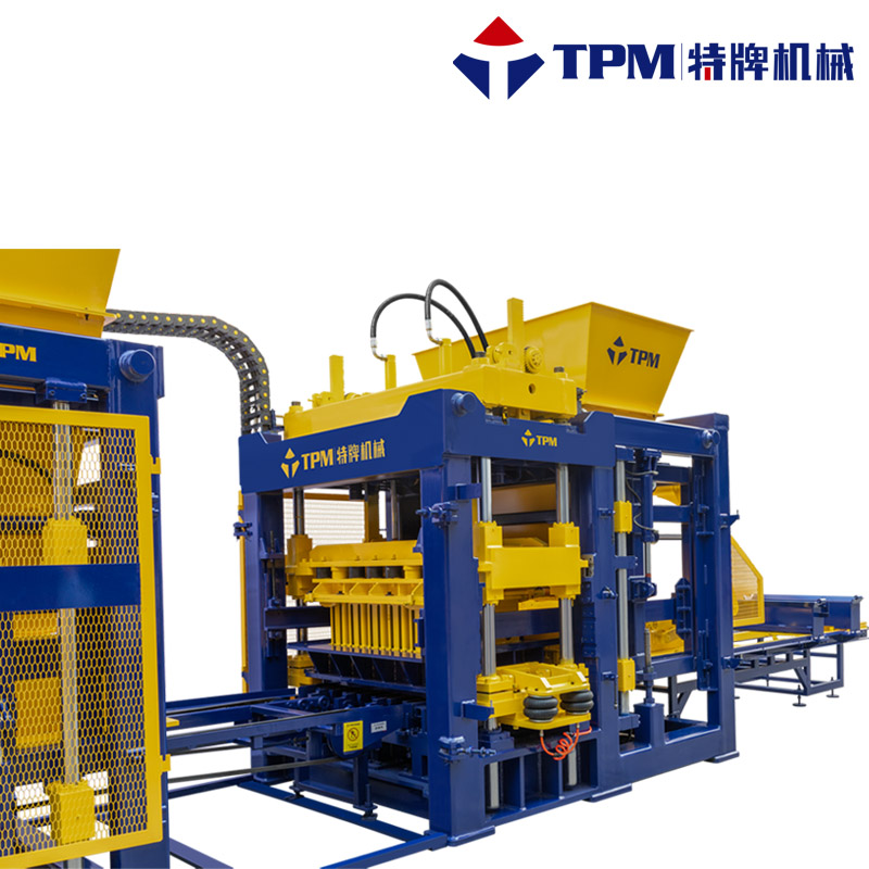 Machine de fabrication de blocs de ciment de haut niveau TPM8000G fonctionnant dans la ville de Guangzhou, Chine